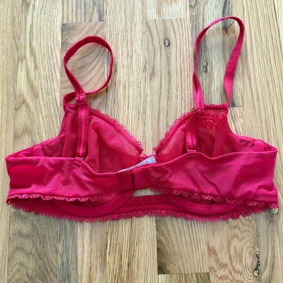 Victoria’s Secret Very Sexy Balconet Bra 34C – Red Lace Underwire - Picture 3 of 4